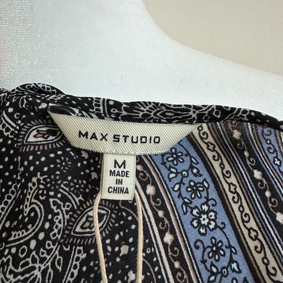 Max Studio Tunic Top - Picture 5 of 6
